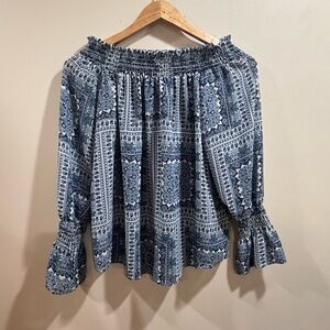 NEW WITH TAGS Ariella Off-Shoulder Peasant Top